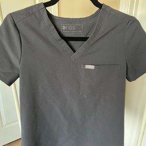 FIGS XX-small One Pocket scrub top in Grey